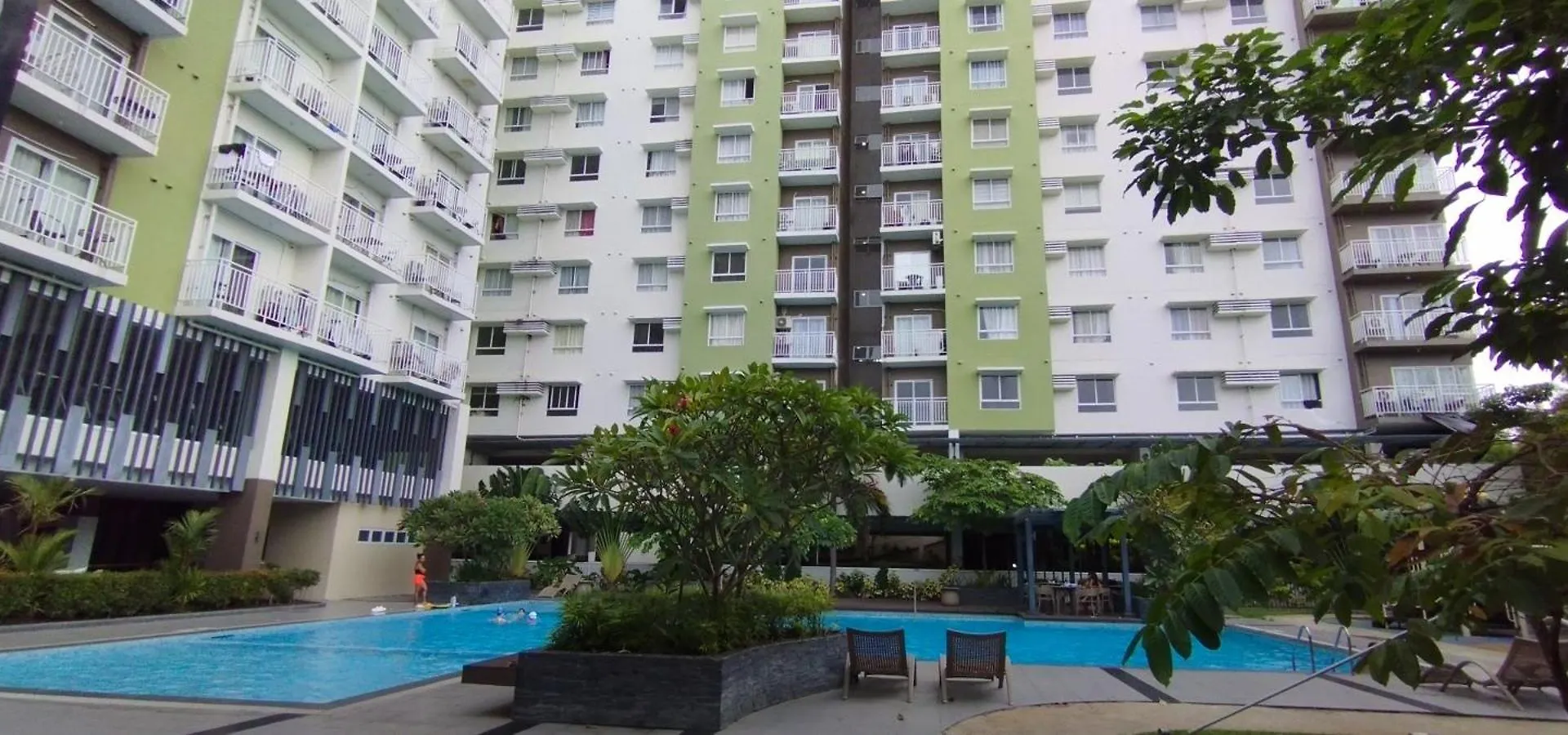 Aparthotel Airy Studio Condo At Mesatierra Garden Residences Davao
