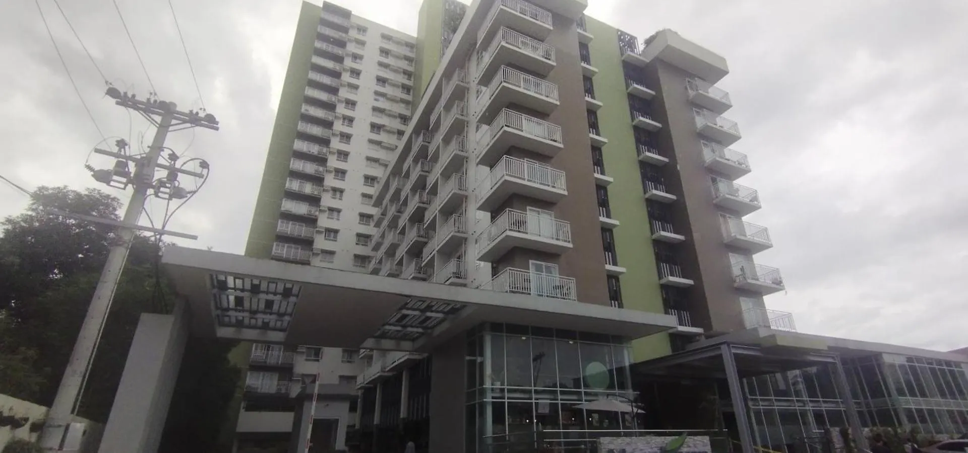 Airy Studio Condo At Mesatierra Garden Residences Davao Philippines