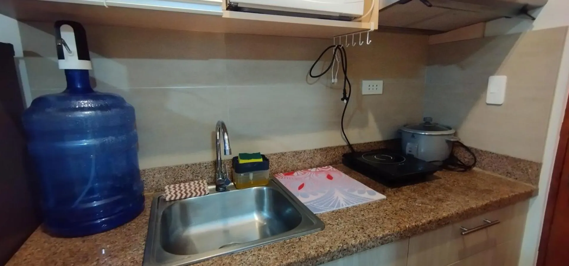 Aparthotel Airy Studio Condo At Mesatierra Garden Residences Davao